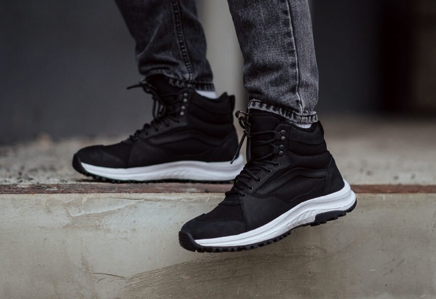 кросівки чоловічі