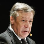 михаил ефремов