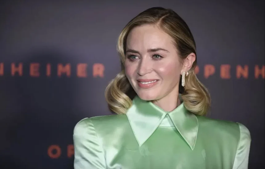 емілі блант