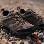 трекінгові кросівки